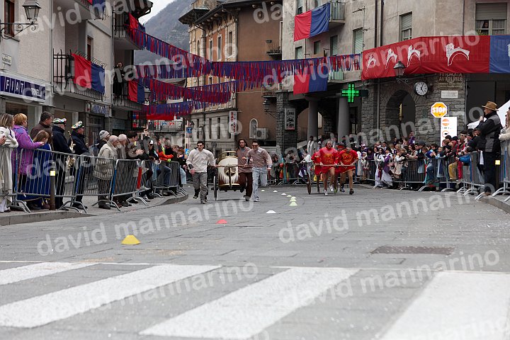 Gara delle Bighe 2011-7878.jpg